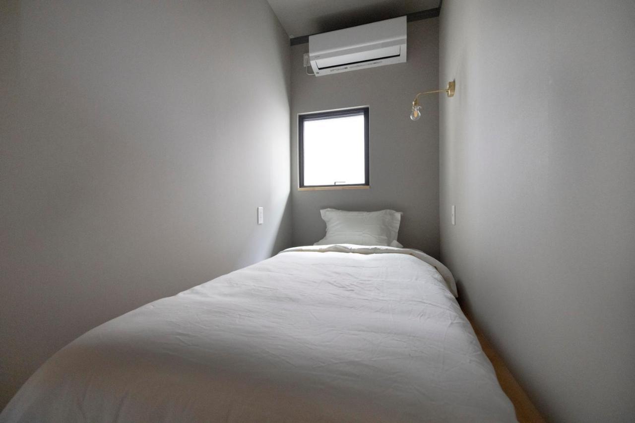 Coliving & Cafe Sando Imabari Railway Station Extérieur photo