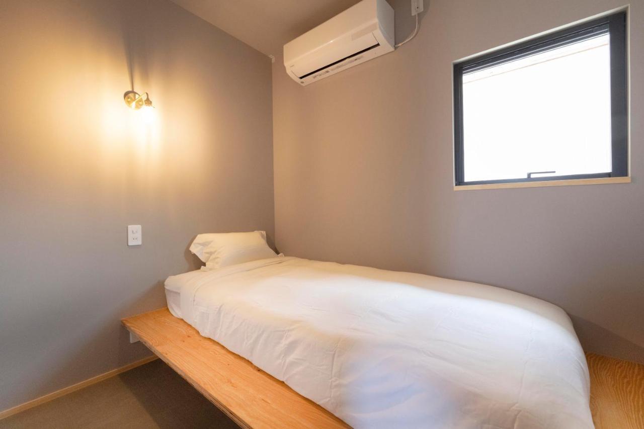 Coliving & Cafe Sando Imabari Railway Station Extérieur photo